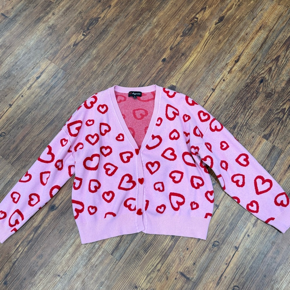 Women’s Heart Graphic Cardigan Sweater